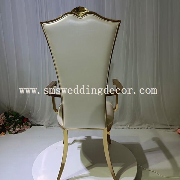 throne like chair