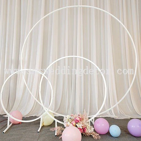 iron circle arch