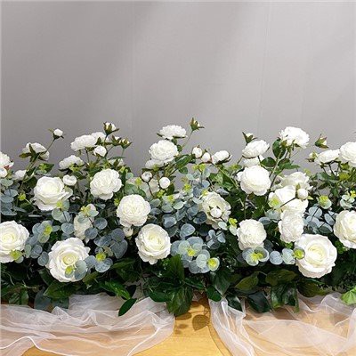 รองชนะเลิศอันดับทางเดินจัดงานแต่งงานดอกไม้