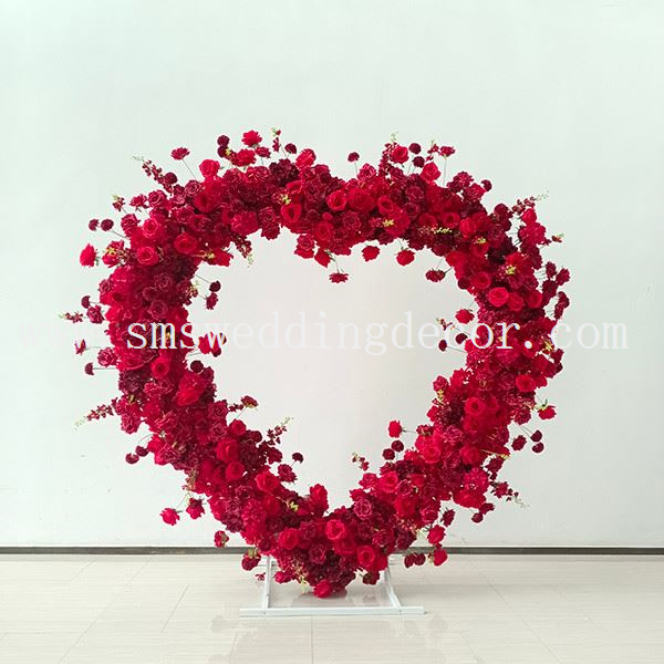 wedding arch with hydrangea