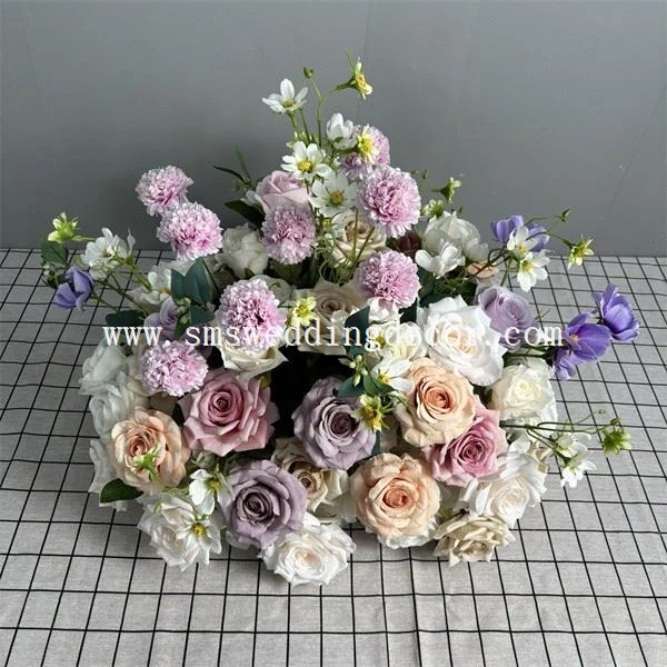 white wedding table flowers